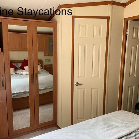 Devine Staycations At 38 Riverside Hawick Exterior photo