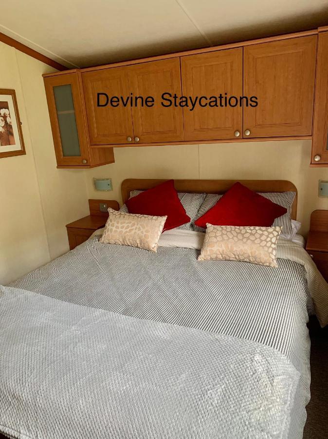 Devine Staycations At 38 Riverside Hawick Exterior photo